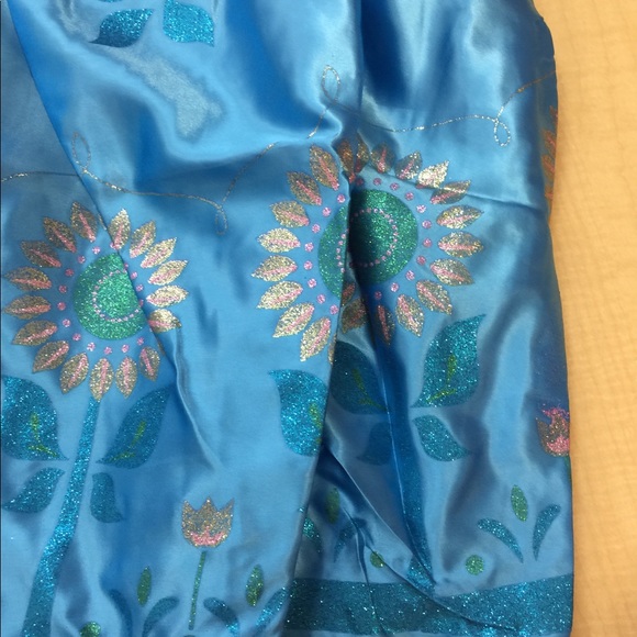 Princess Anna Dress Up 🎉 - Picture 7 of 8